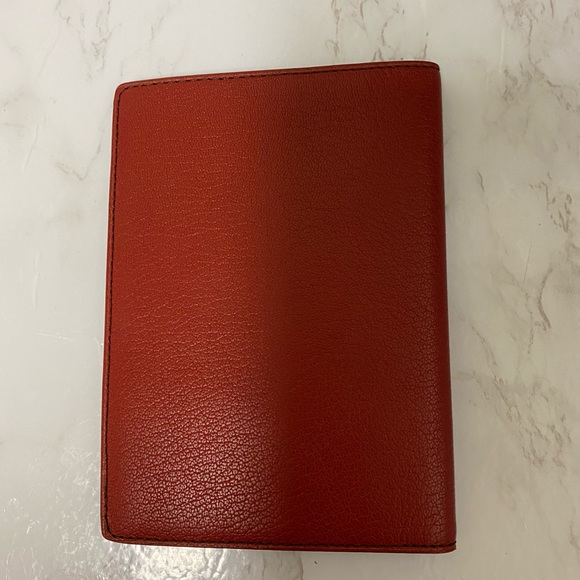 AUTHENTIC BRAND NEW CARTIER Passport Holder - Picture 8 of 8